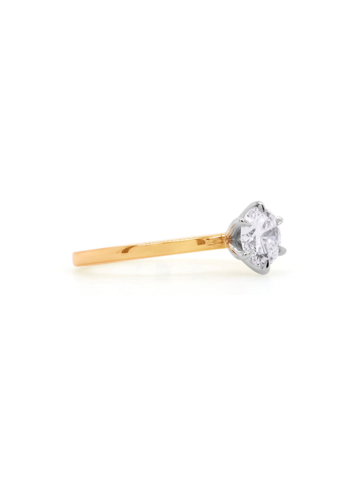 Lab Grown RBC Solitaire Diamond in 18 carat Yellow Gold T=1.00ct