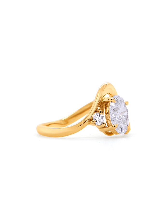 Lab Grown Diamond 1.52ct Oval Cut & 0.10ct RBC, 9K Yellow Gold Ring.