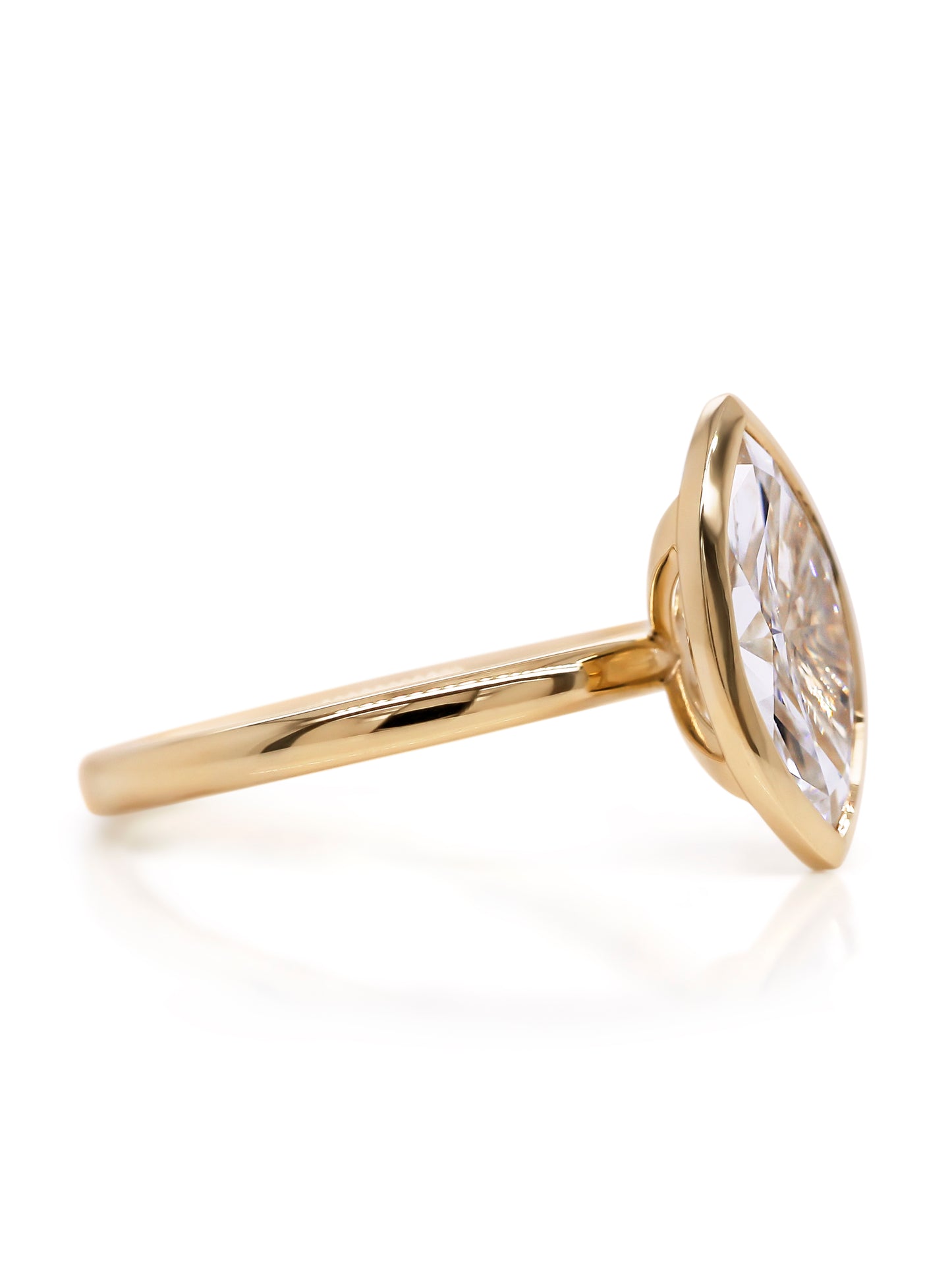 Marquise Lab Grown Diamond Ring in 18 Carat Yellow Gold T=1.87ct