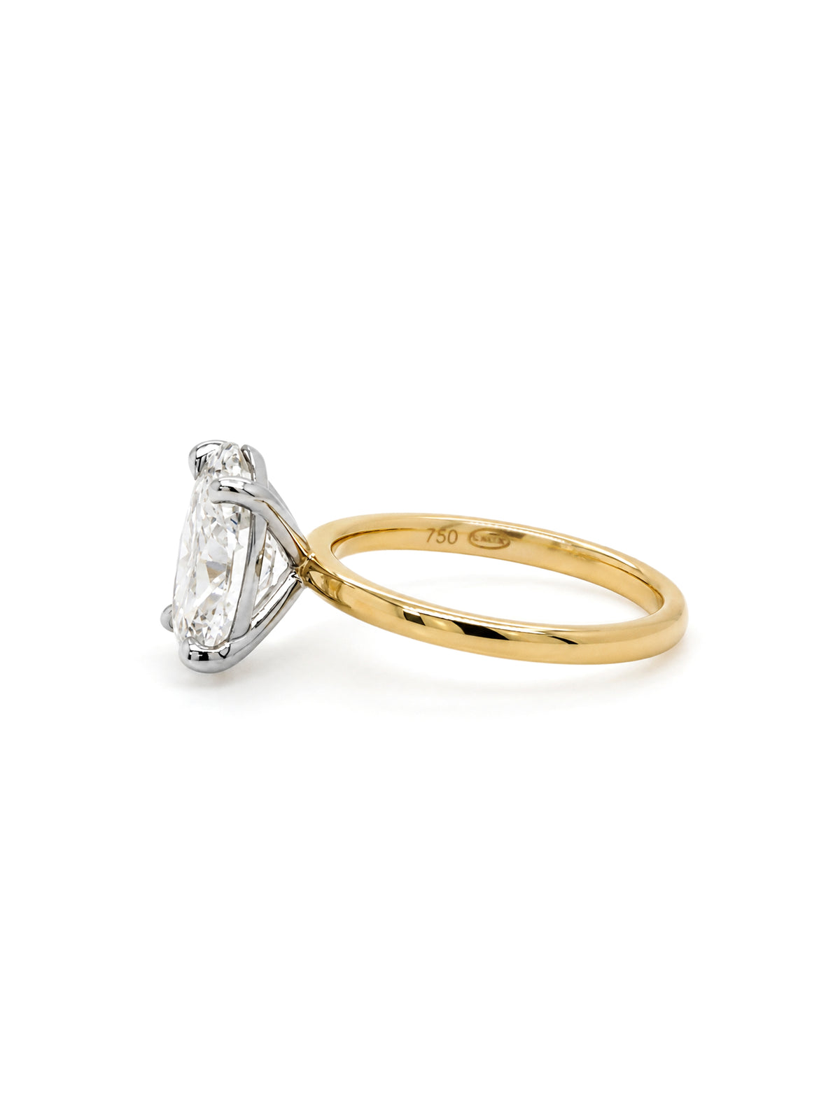 Lab Grown Oval Diamond Ring in 18 Carat Yellow Gold, T=5.37ct.
