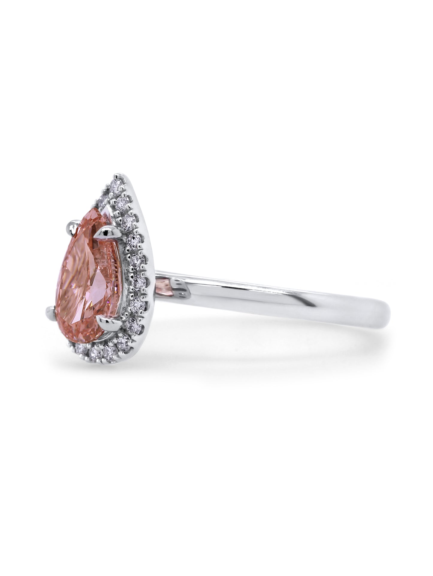 Lab Grown Fancy Vivid Pink Diamond Ring, Platinum T=1.71ct.