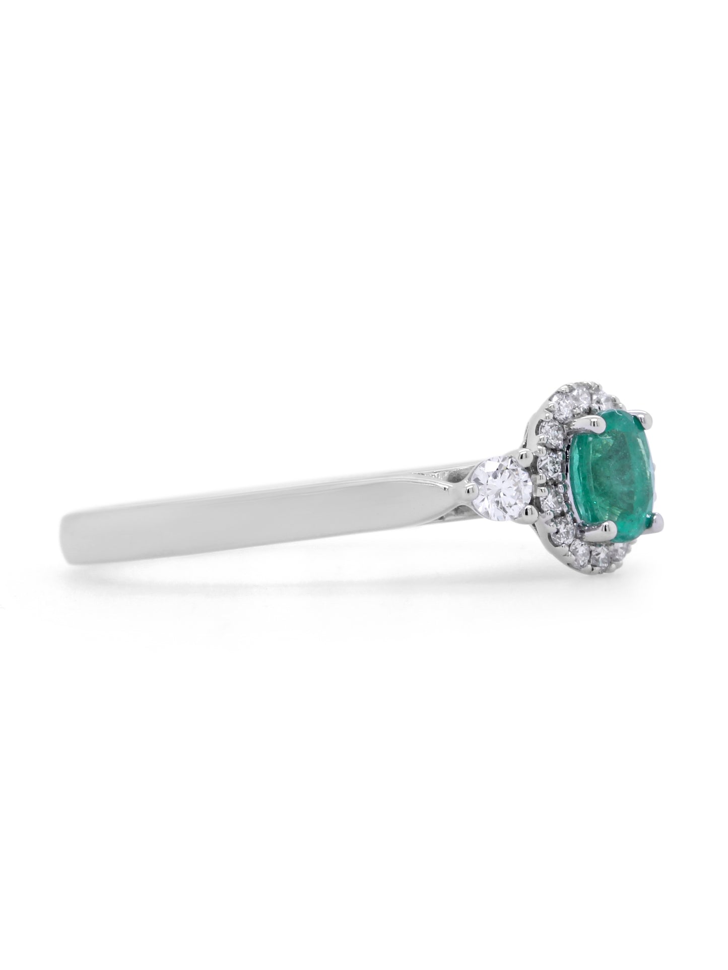 Emerald & Diamond Cluster Ring in 9 Carat White Gold.