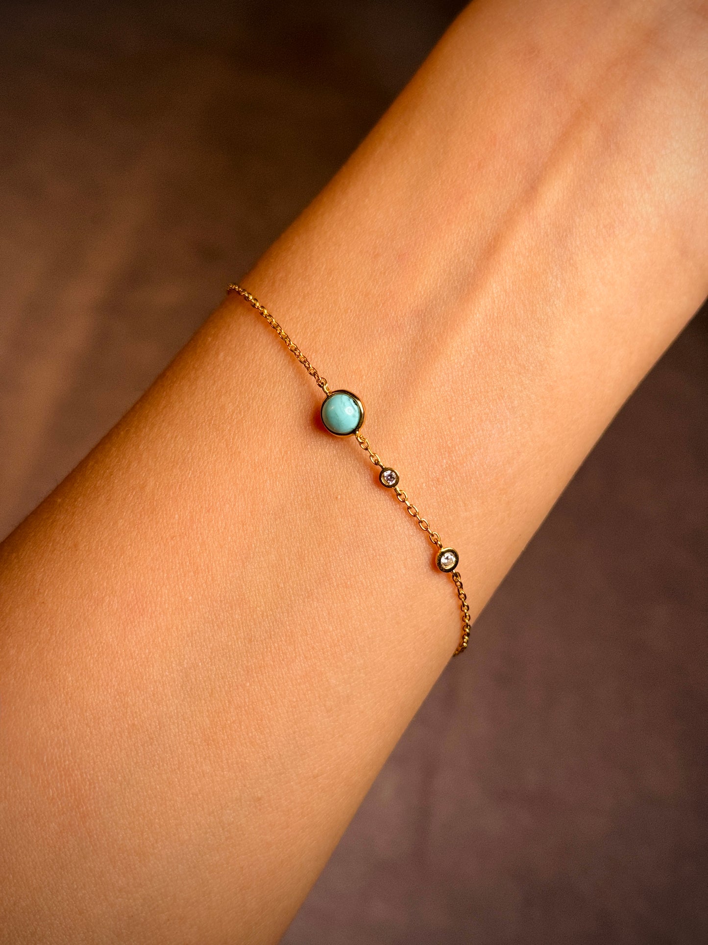 1.00ct Turqoise & 0.06 Carat Diamond Bracelet in 9 Carat Yellow Gold