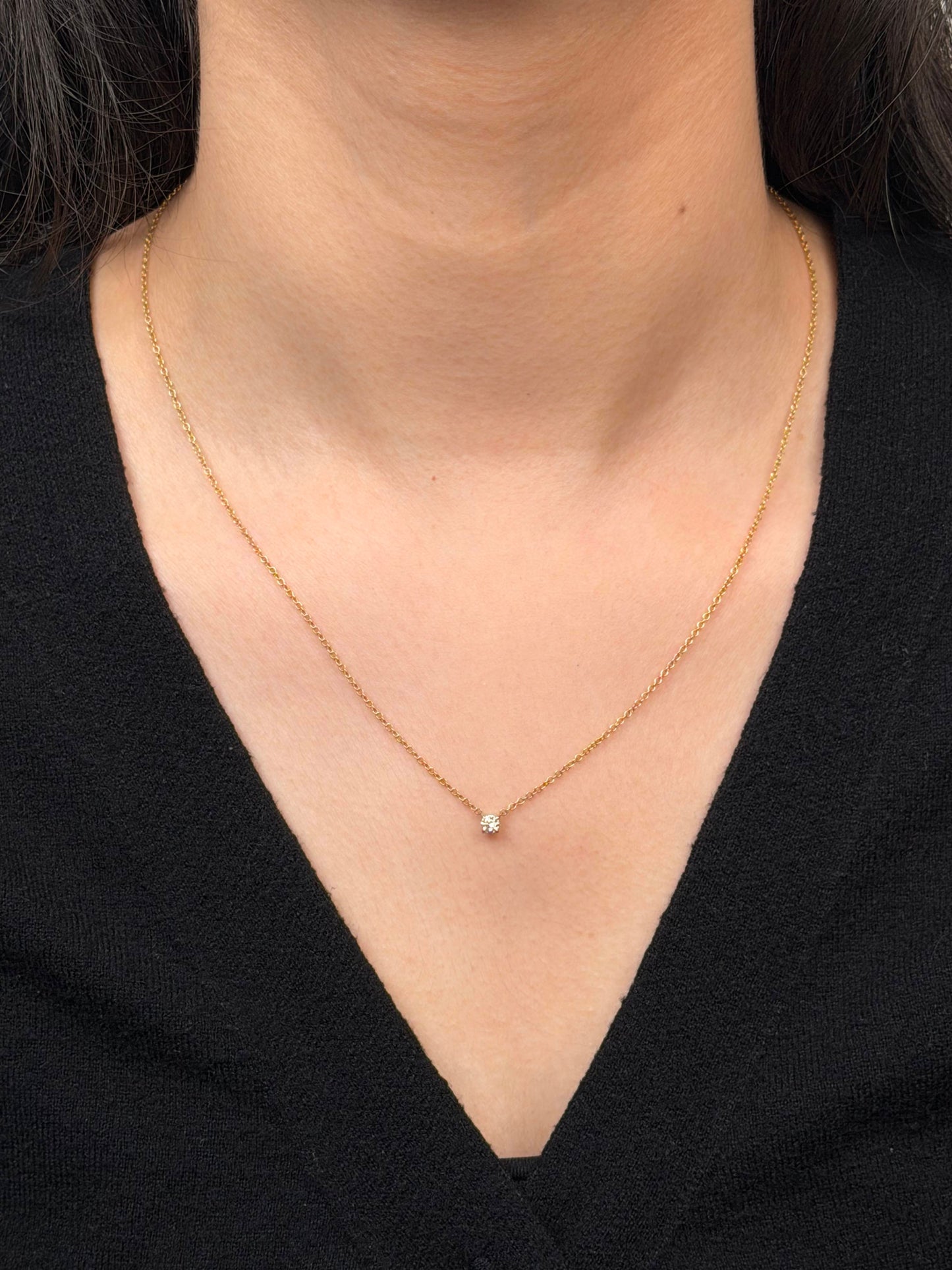 Solitaire Diamond Set Pendant T=0.15ct, 9 Carat Yellow Gold