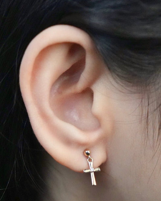 Diamonds=0.015GSI 9K Yellow Gold cross, stud drops.