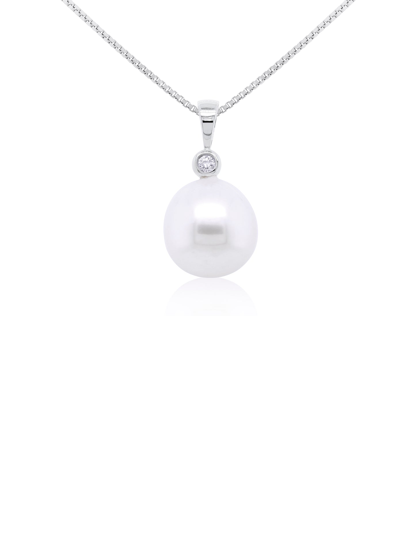 11 mm South Sea Pearl and Diamond Pendant, 9 Carat White Gold