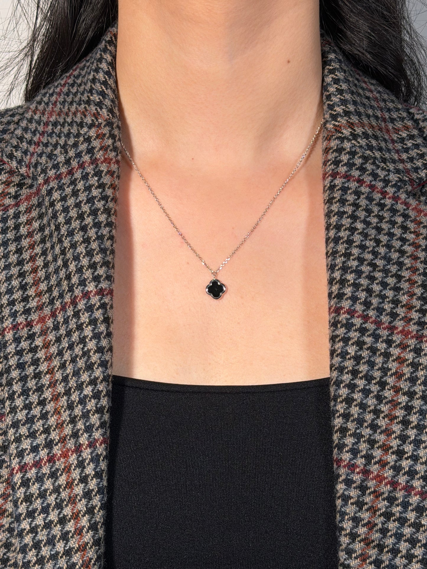 Black Onyx Clover Pendant in 9 Carat White Gold