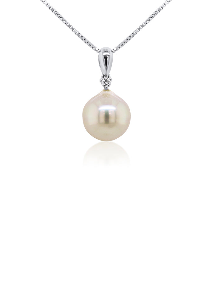 South Sea Pearl & Diamond Pendant in 18 Carat White Gold, 11mm