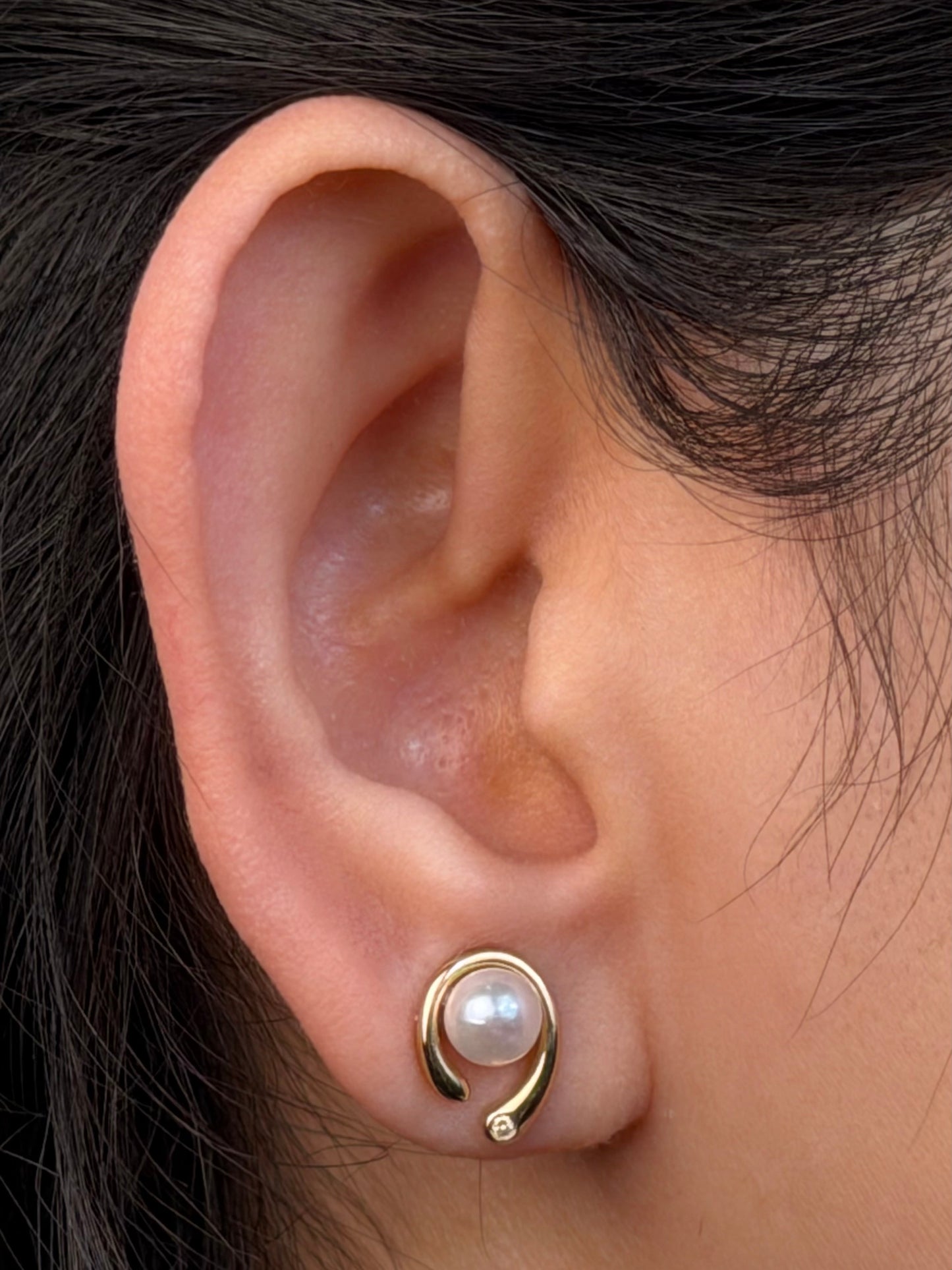 Akoya Cultured Pearl & Diamond Set, 9K Yellow Gold, 5.5-6mm.