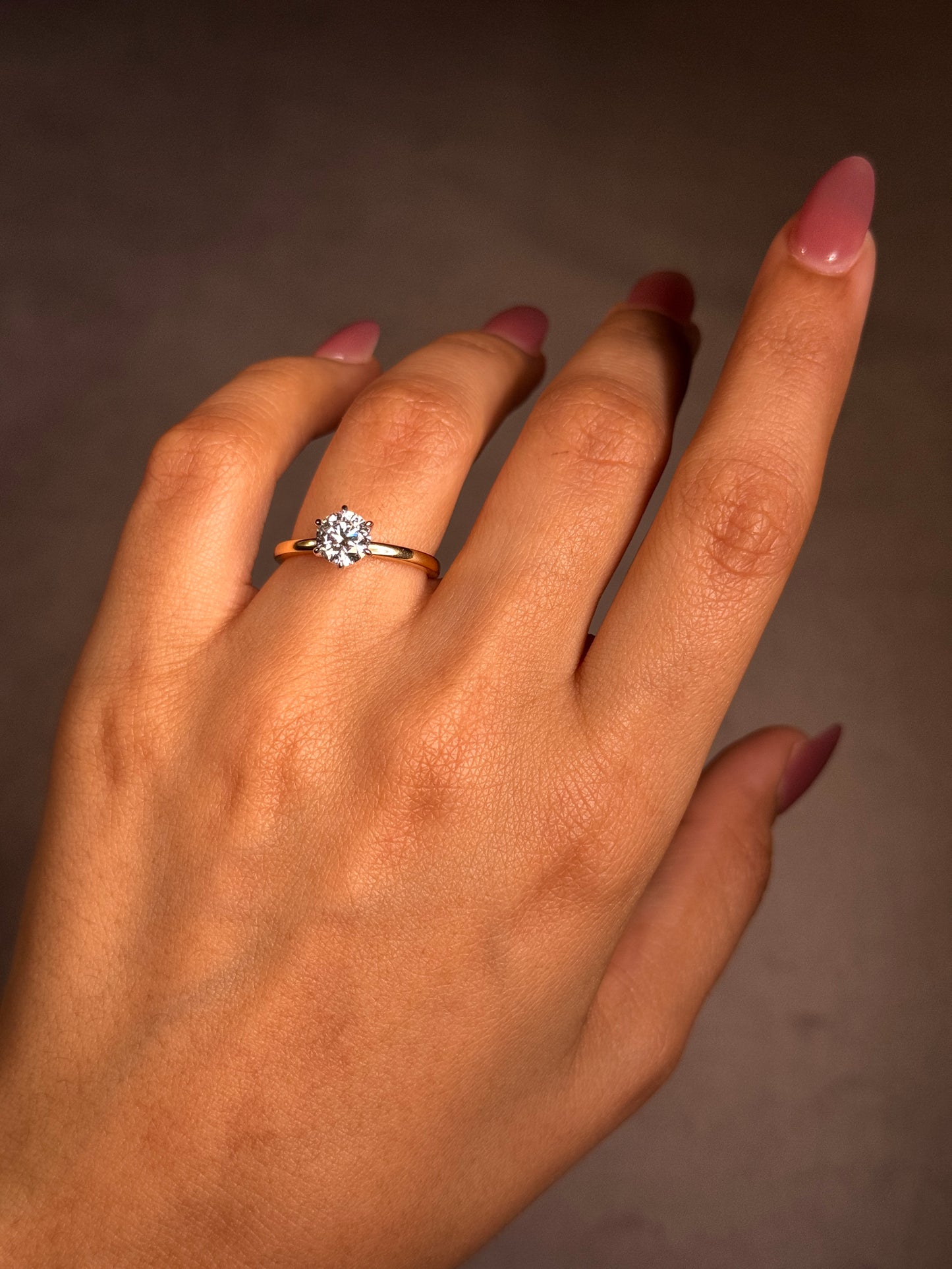 Lab Grown RBC Solitaire Diamond in 18 carat Yellow Gold T=1.00ct