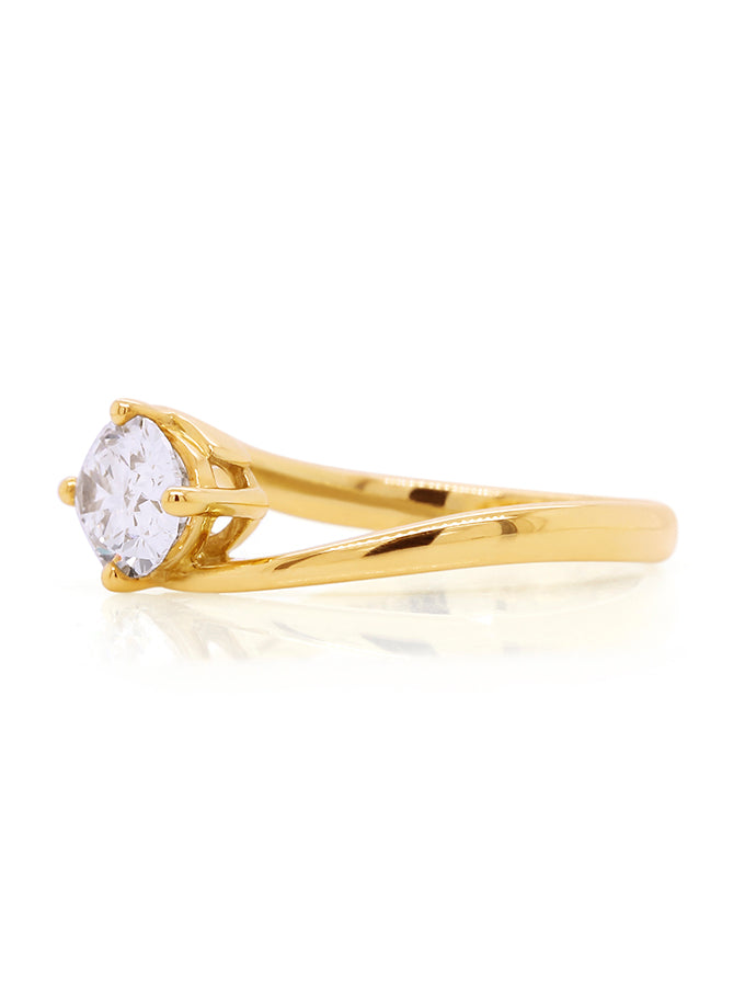 Lab Grown Oval Diamond Ring 18 Carat Yellow Gold, T=1.50ct.