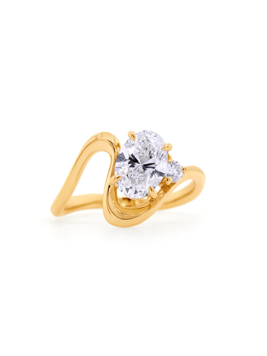Lab Grown Diamond 1.52ct Oval Cut & 0.10ct RBC, 9K Yellow Gold Ring.