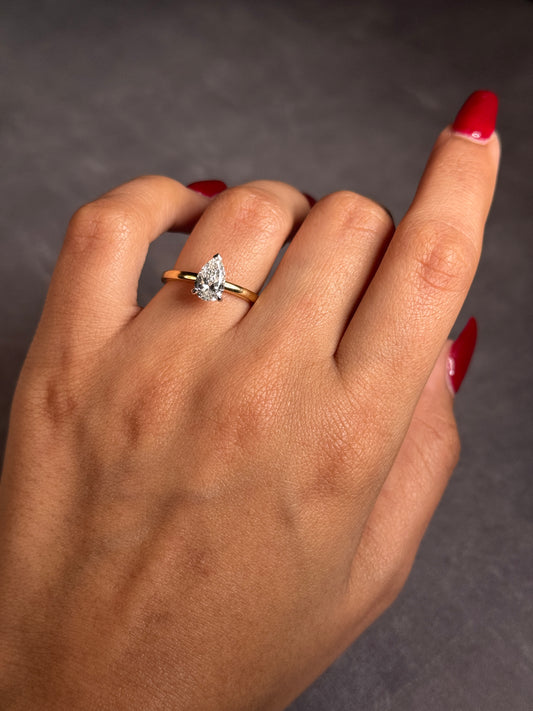 Lab Grown Pear Cut 1.01ct Diamond Ring in 18 Carat Yellow Gold