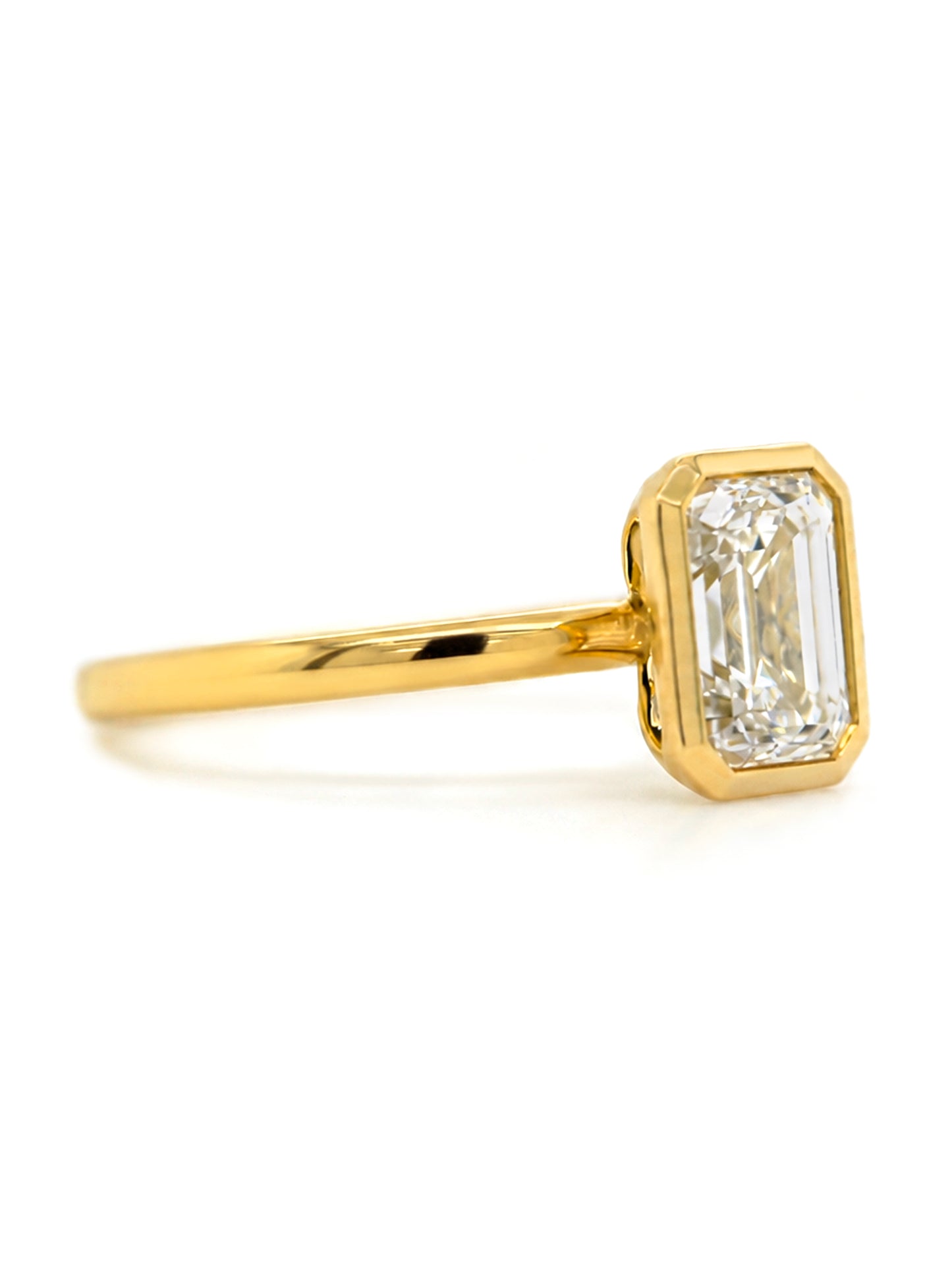 Lab Grown 2.00ct Emerald Cut Solitaire Diamond Ring, 9K Yellow Gold