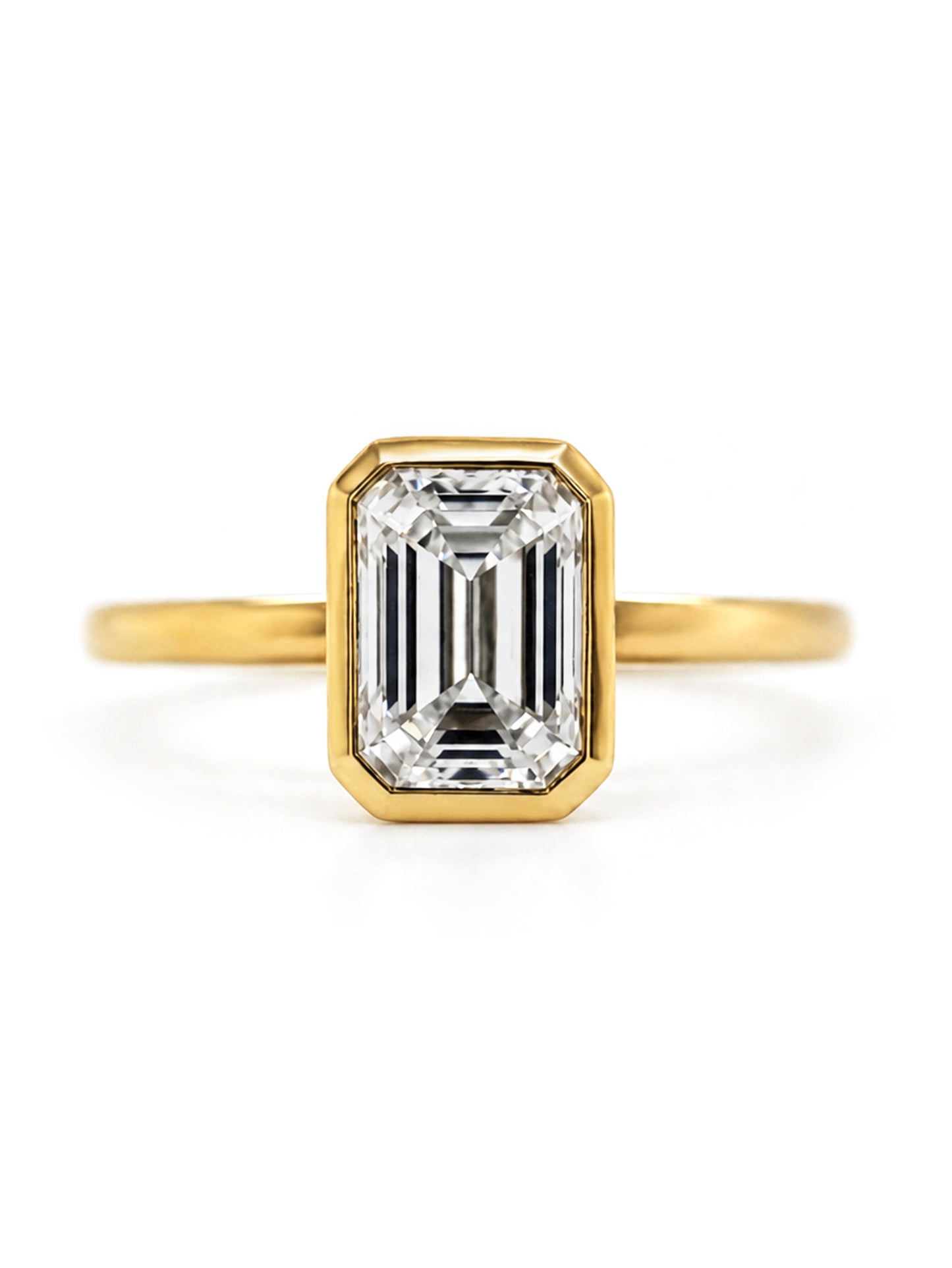 Lab Grown 2.00ct Emerald Cut Solitaire Diamond Ring, 9K Yellow Gold