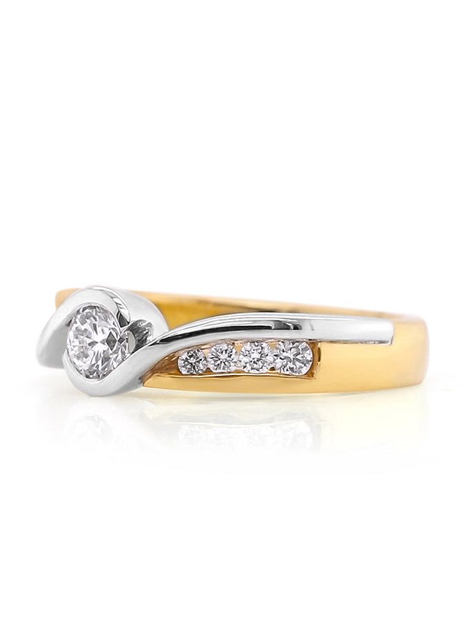 Solitaire Diamond Ring, 18 Carat 2 Tone, T=0.51ct.