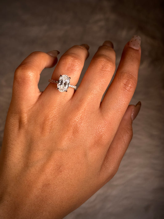 Lab Grown Diamond, Oval 3.00ct Ring, 18K YG & Platinum