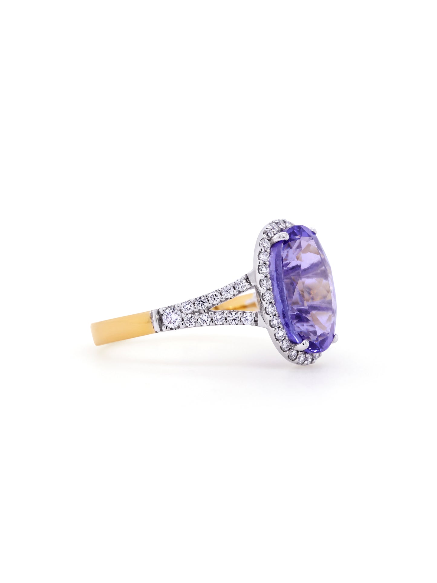 Tanzanite & Diamond Ring, 18 Carat Yellow Gold Ring