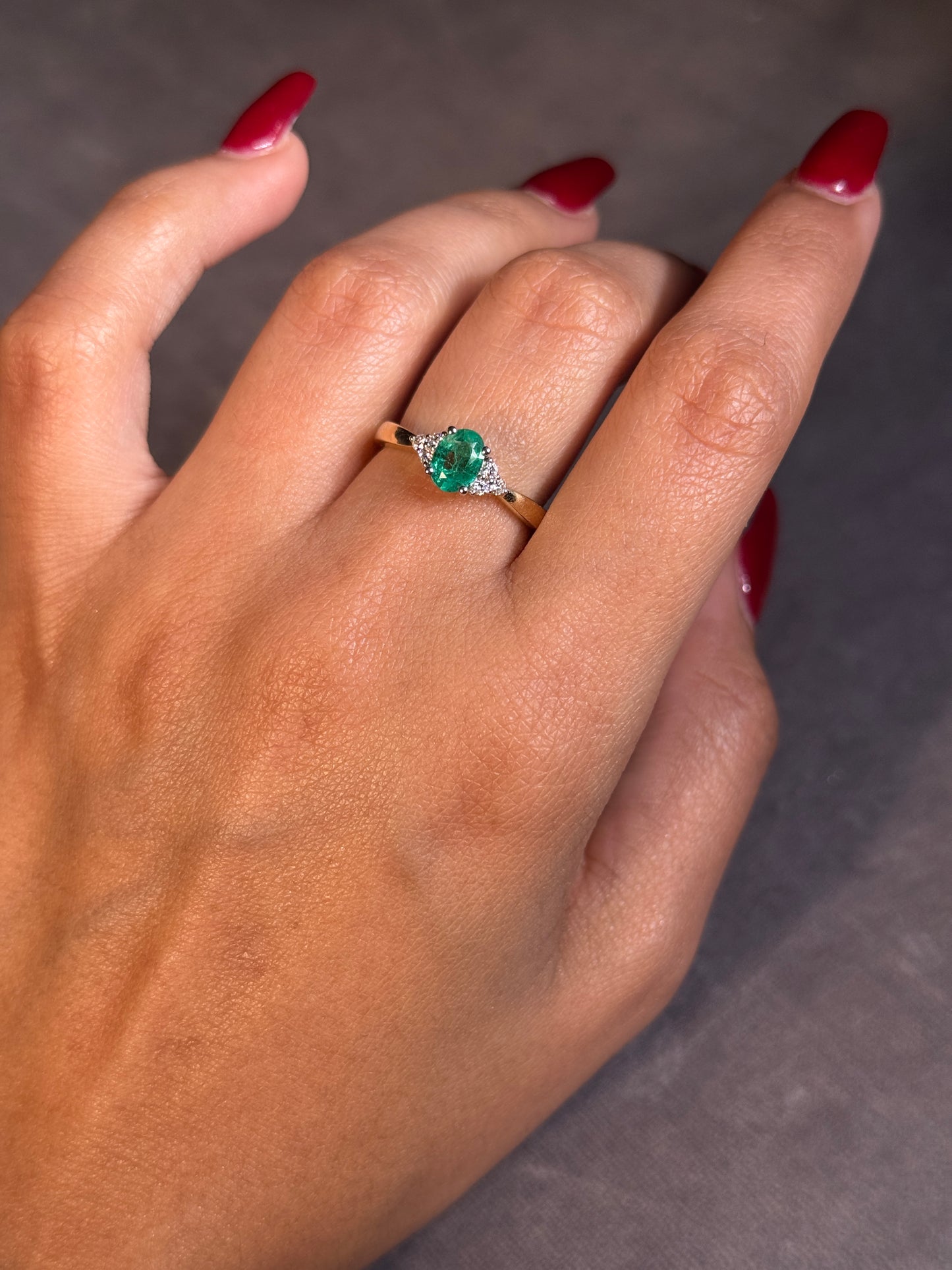 Lab Grown Diamonds & Natural Emerald Set in 9K Yellow Gold.