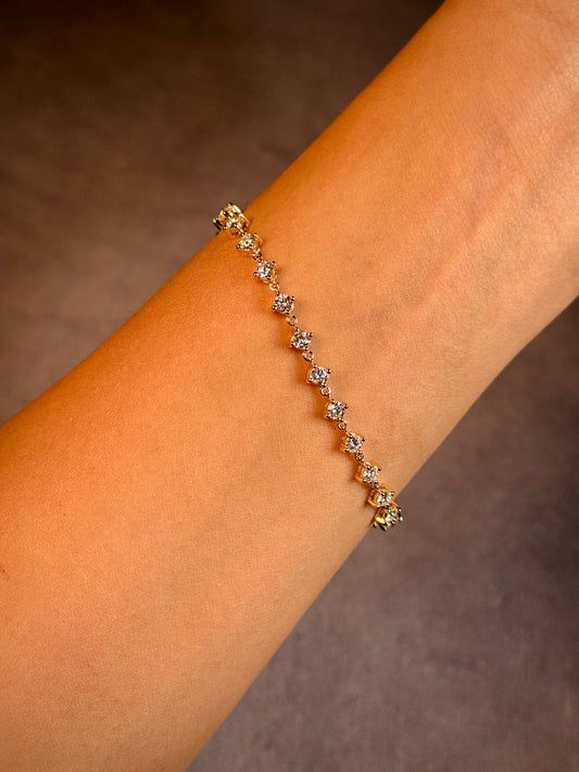 Lab Grown Diamond Set Bracelet, 9K Yellow Gold, 26=2.60ct.