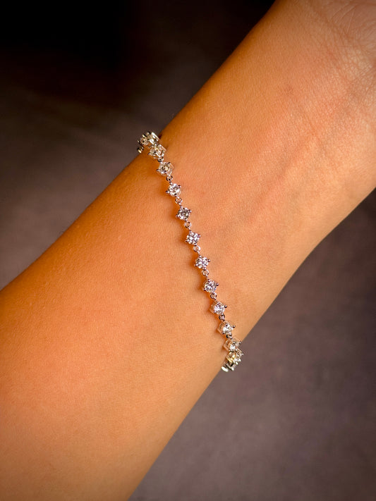 Lab Grown Diamond Set Bracelet, 9K White Gold, 26=2.60ct.