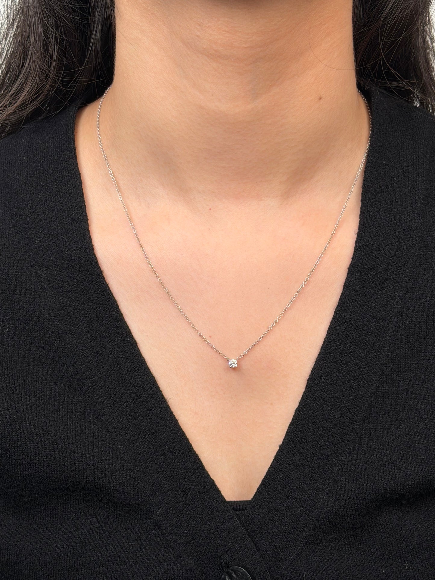 Solitaire Diamond Set Pendant T=0.15ct, 9 Carat White Gold