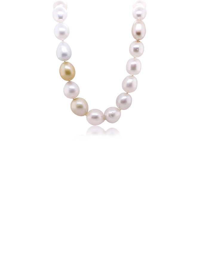 South Sea Graduated Pearl Strand Multi Coloured with GP Clasp. 45cm.