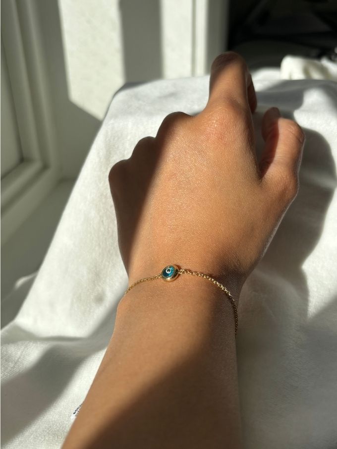 9 Carat Yellow Gold Evil Eye bracelet