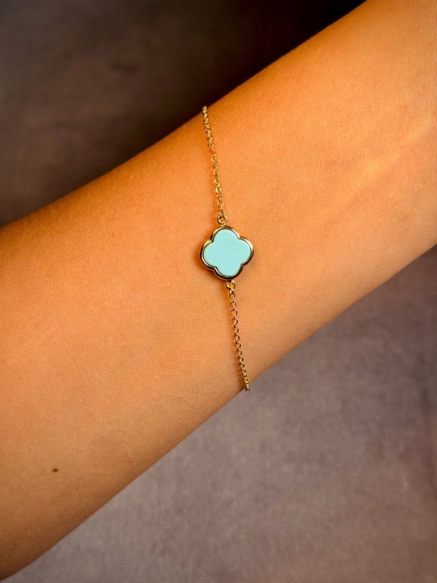Large Turquoise Set Clover 18cm Bracelet in 9 Carat Yellow Gold