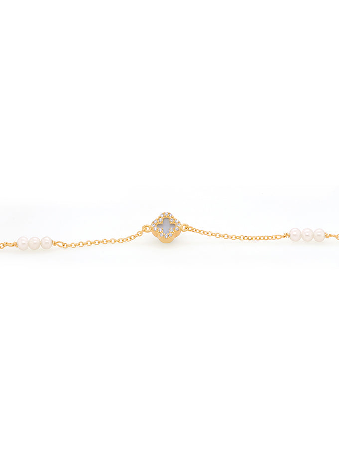 Pearl, CZ & Mother Of Pearl Set Clover Bracelet in 9 Carat Yellow Gold