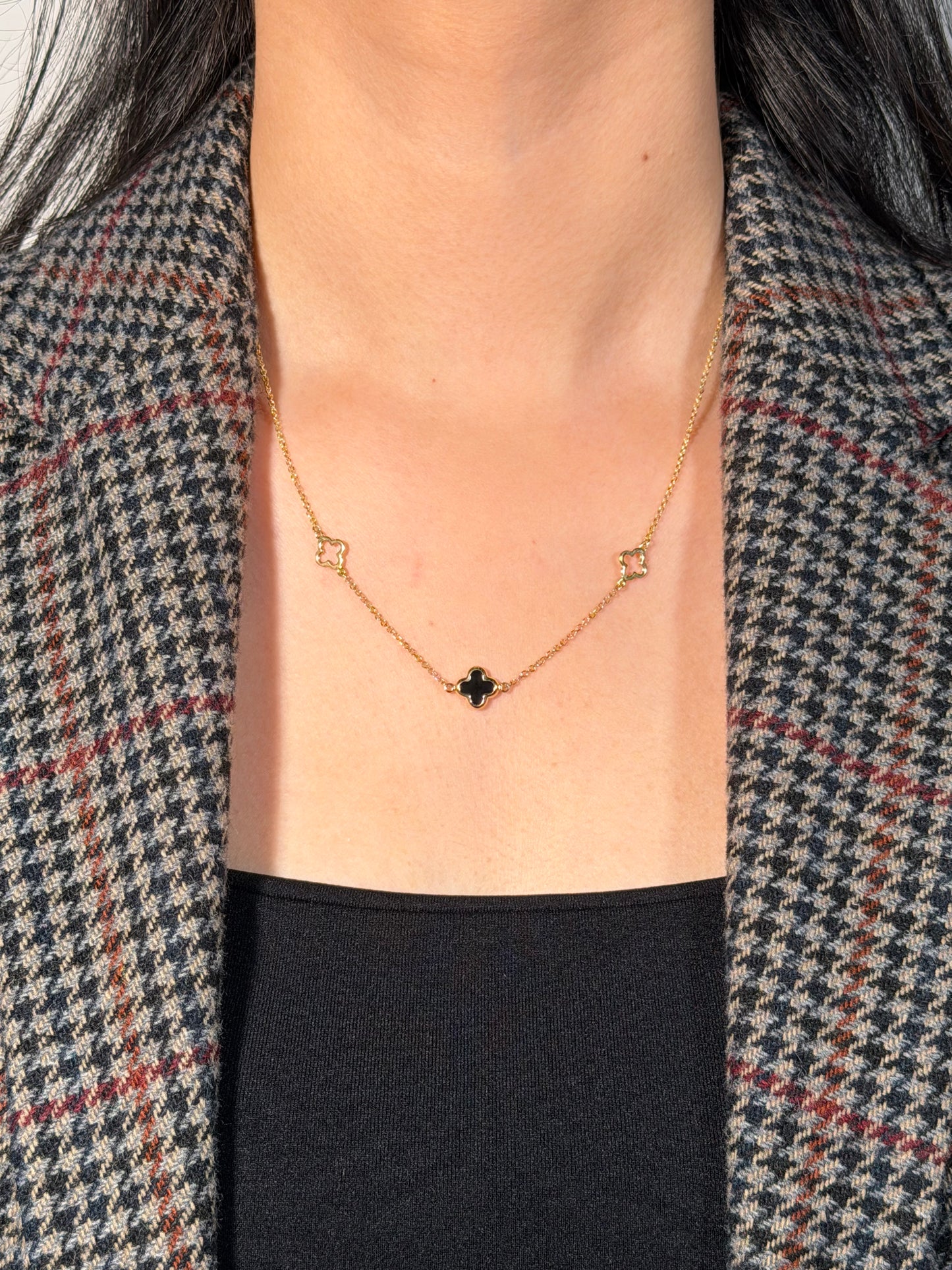 Onyx Clover Necklet in 9 Carat Yellow Gold