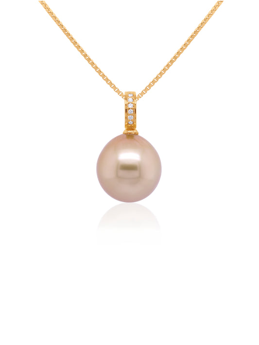 Gold South Sea Pearl Pendant, 9K Yellow Gold T=0.03ct Diamonds