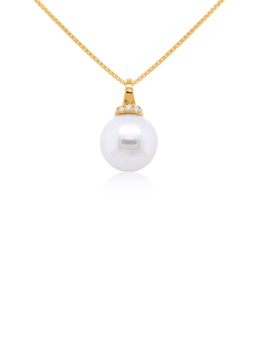 11mm South Sea Pearl & Diamond Pendant, 18 Carat Yellow Gold