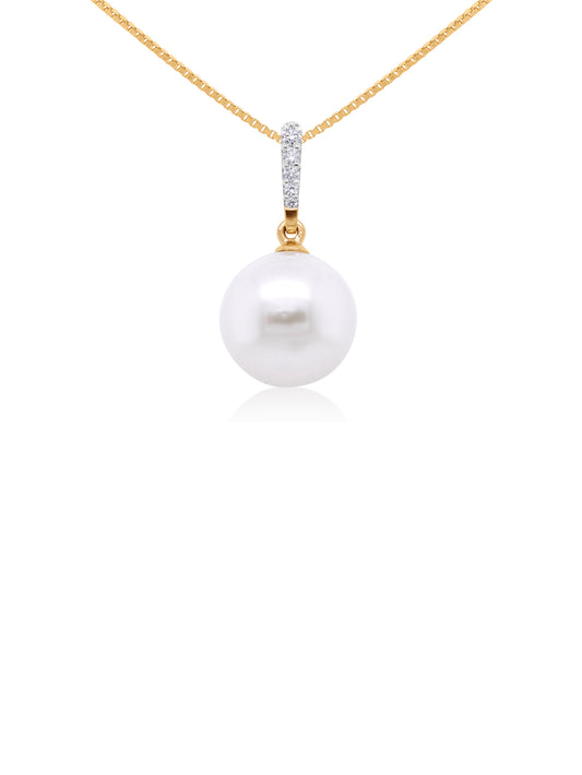 12 mm South Sea Pearl & D=0.08ct Diamond Pendant, 9 Carat Yellow Gold