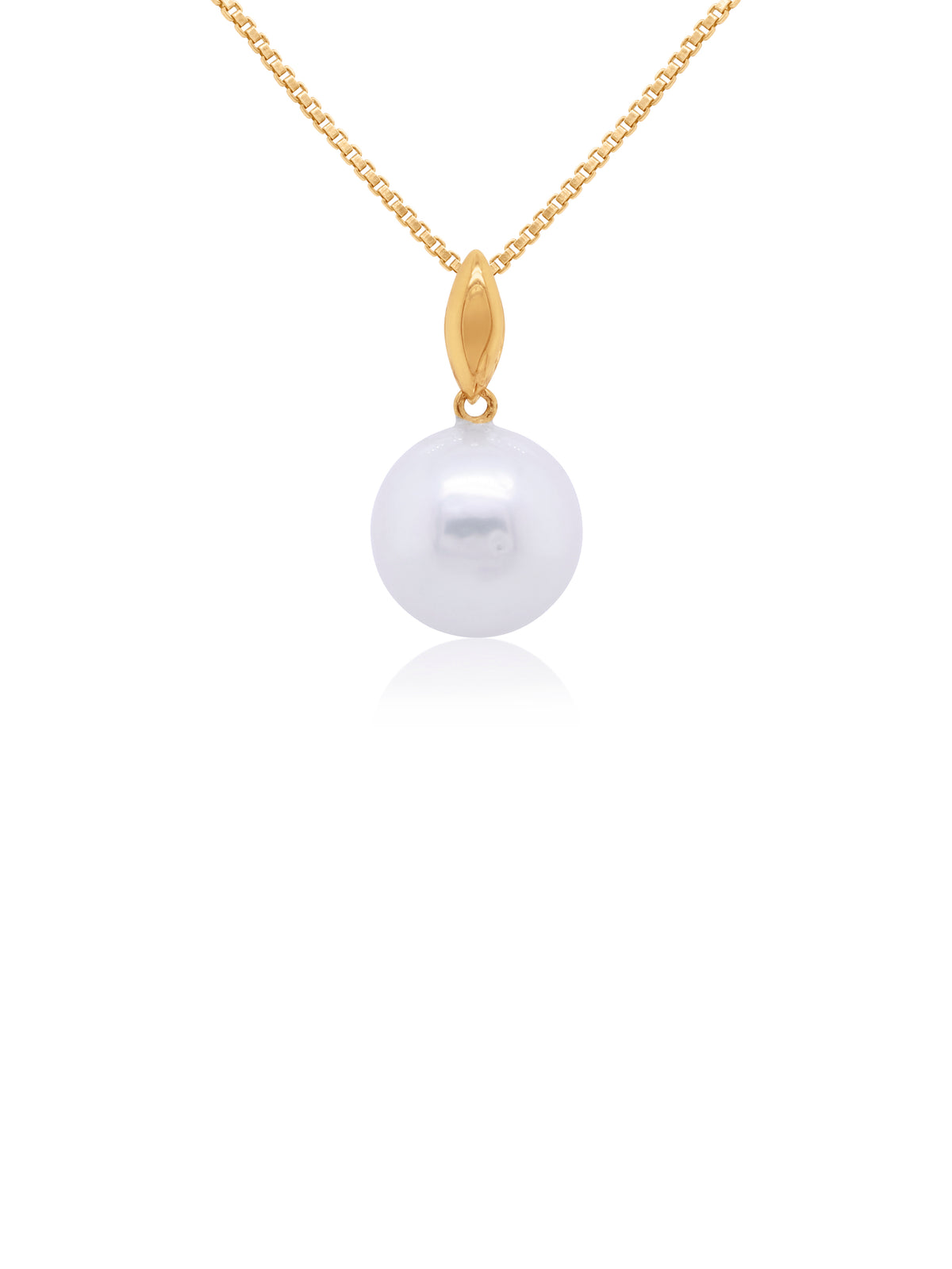 South Sea Pearl Set Pendant, 9 Carat Yellow Gold, 11mm
