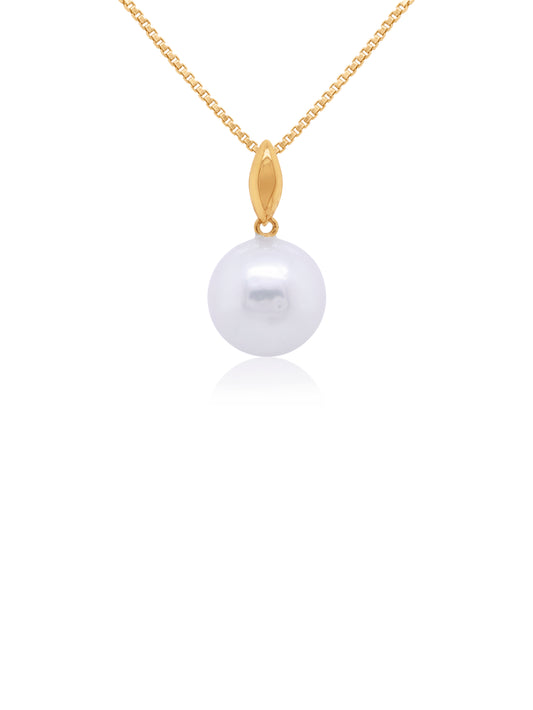 South Sea Pearl Set Pendant, 9 Carat Yellow Gold, 11mm