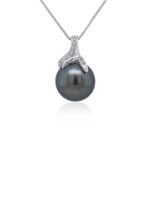 Tahitian Pearl & Diamond pendant 9K White Gold
