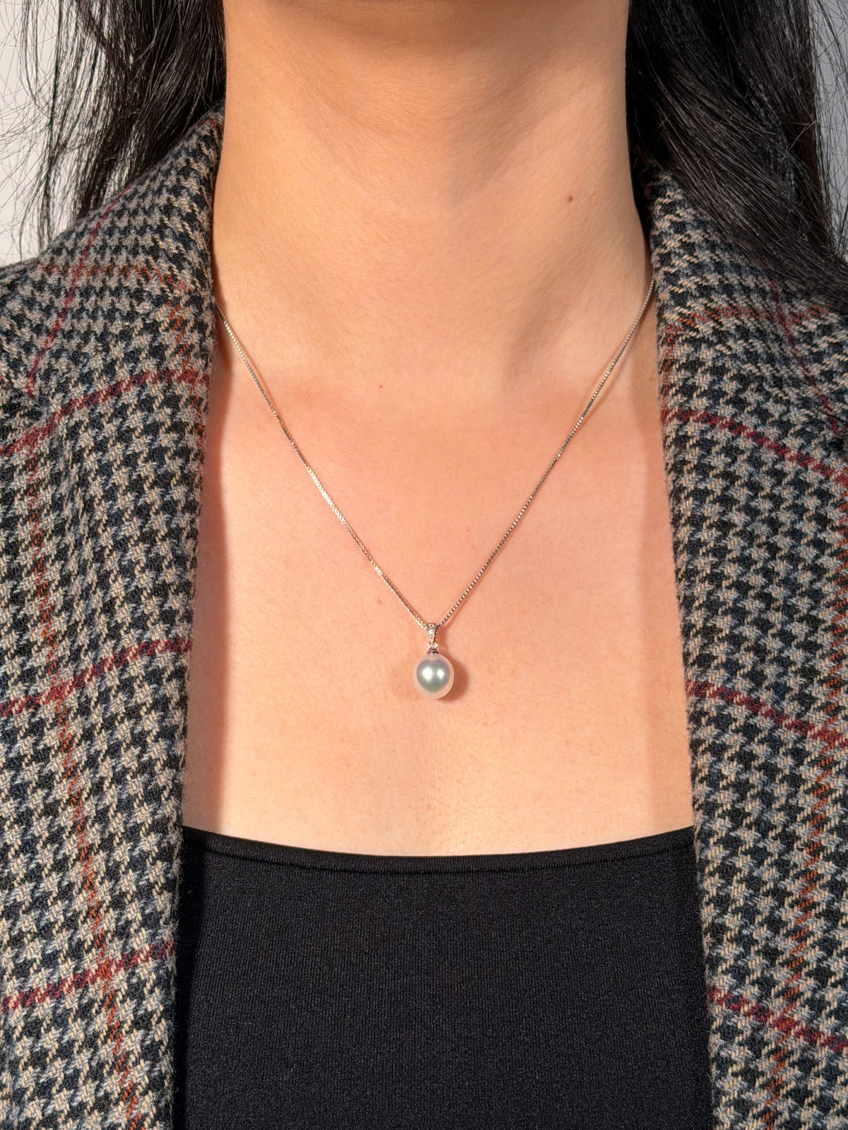 South Sea Pearl & Mill Grain Diamond Pendant in 9 Carat White Gold