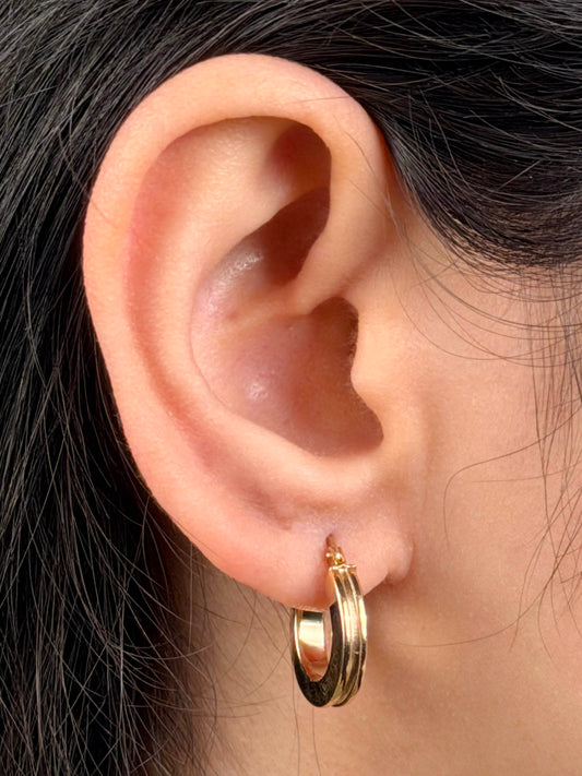 10mm Square Tube Hoop Earrings in 9 Carat Yellow Gold