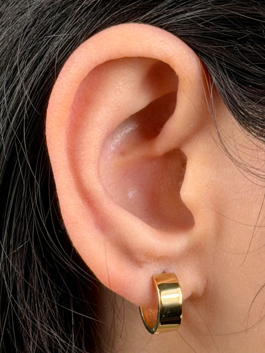 10mm Plain Huggie Earrings in 9 Carat Yellow Gold