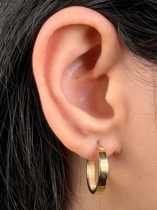 15mm Flat Tube Huggie Earrings in 9 Carat Yellow Gold