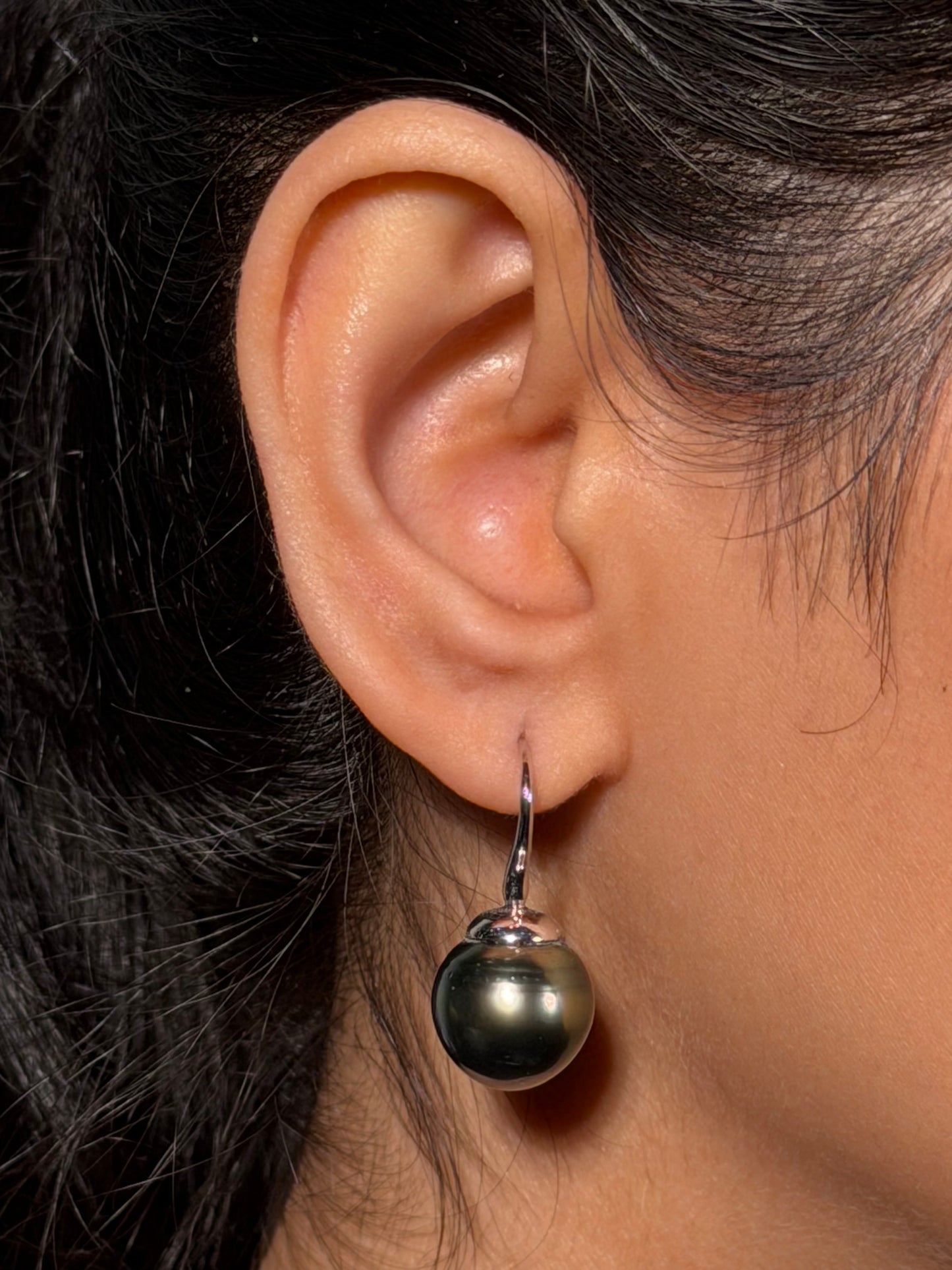 Tahitian Pearl Earrings, 9 Carat White Gold
