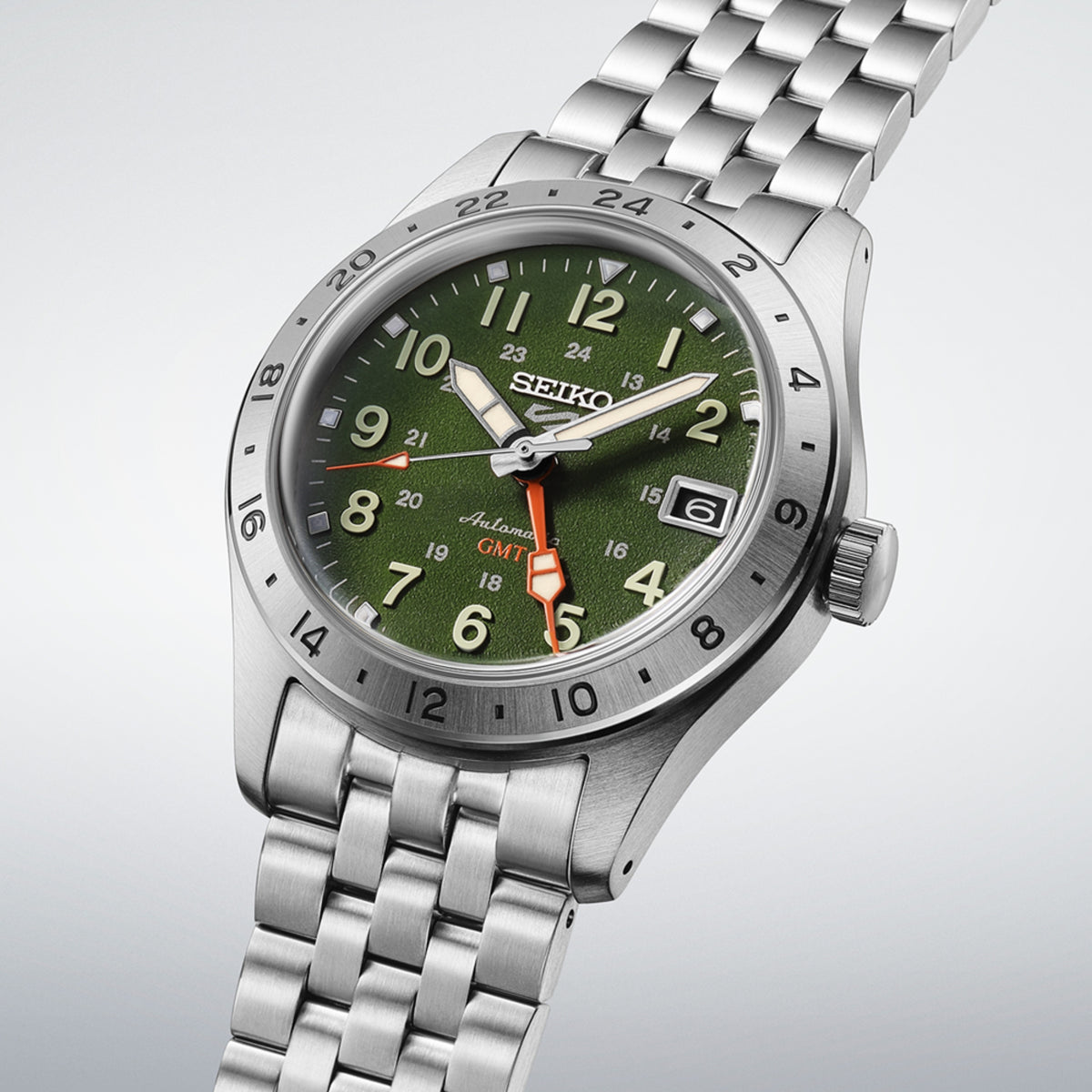 HDB001K Seiko 5 Field Series, G.M.T Bracelet Band